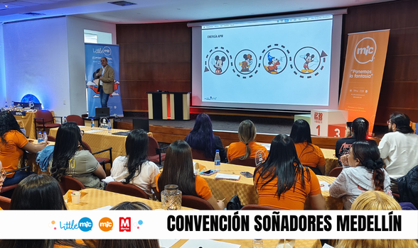 Fotografía de cierre de un evento institucional